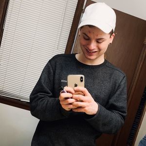 Meet your Posher, Brandon